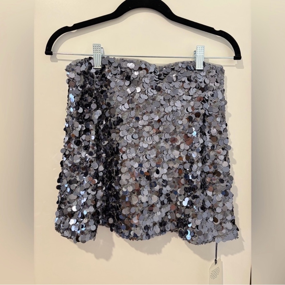 Abercrombie & Fitch Scarlett Sequin
Mini Skort - Picture 7 of 13